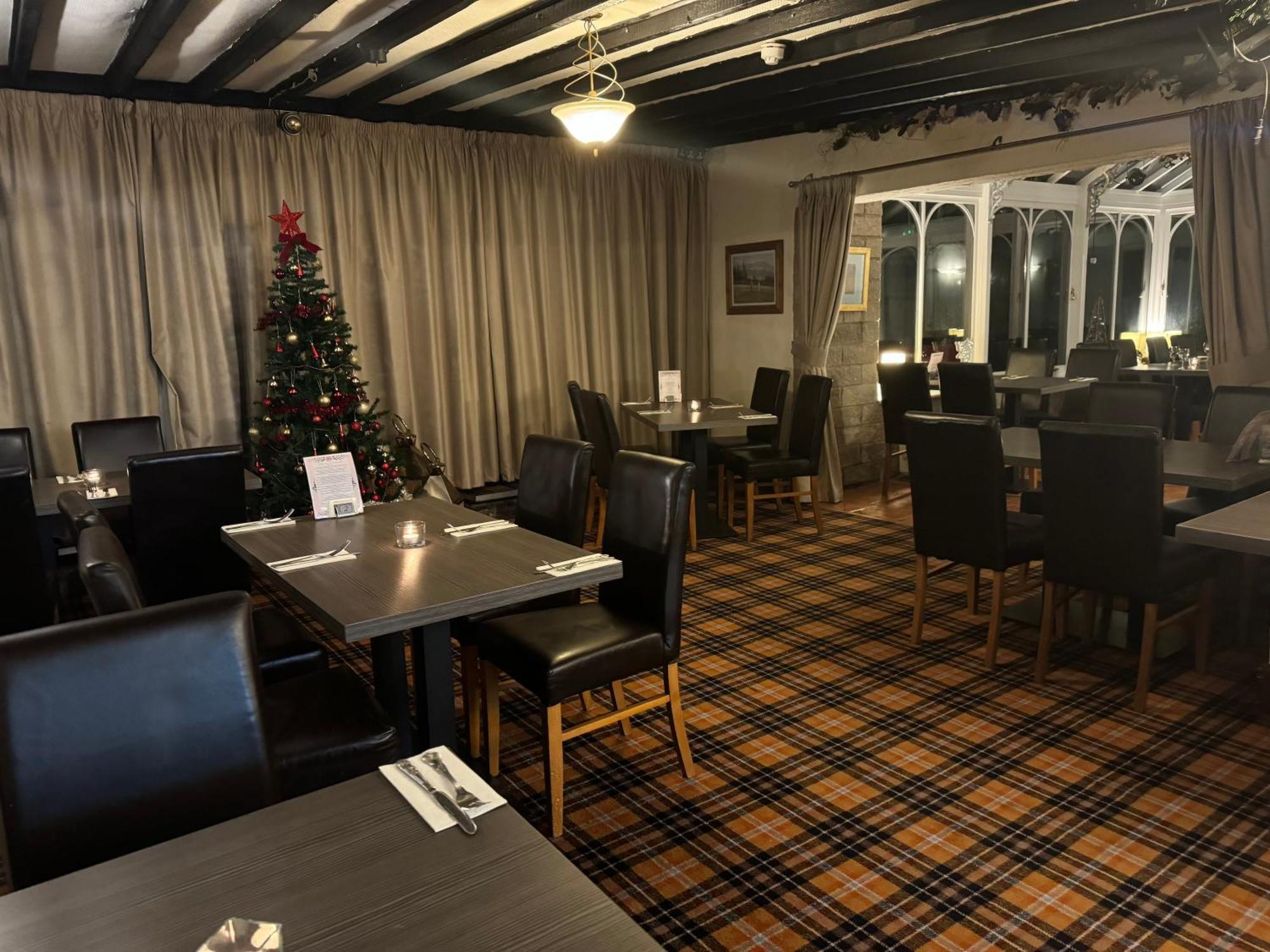 The Dog & Partridge Country Inn Ashbourne  Exterior foto